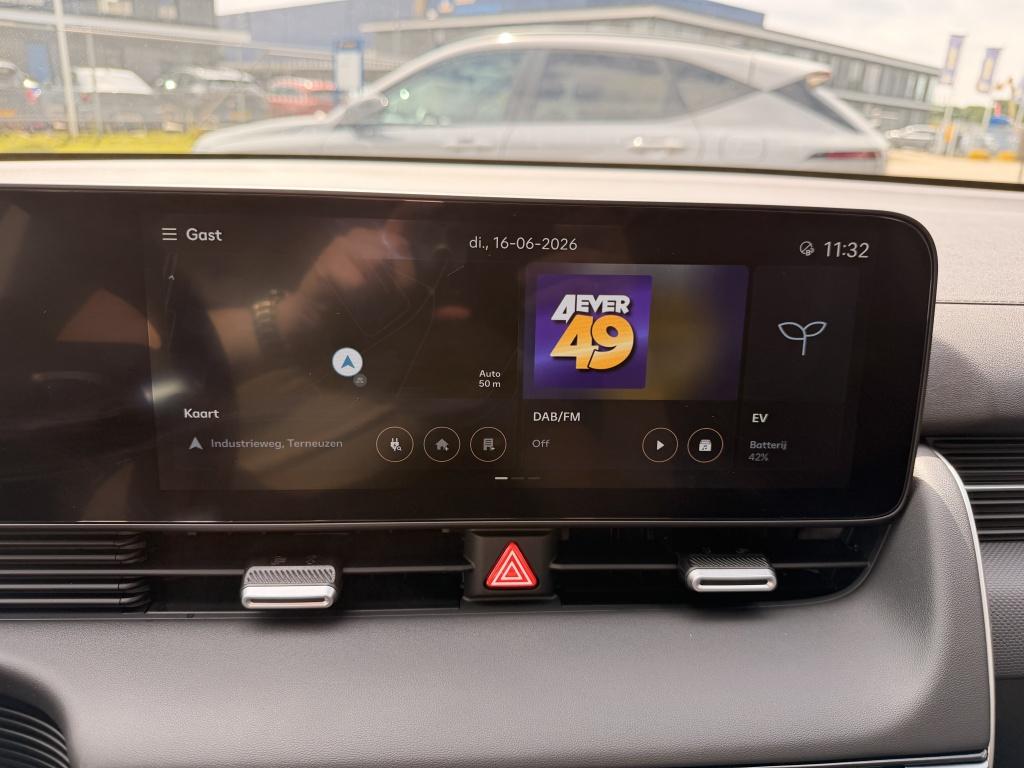 Hyundai Ioniq 5 long range pure edition 84 kwh | direct leverbaar | leder/s