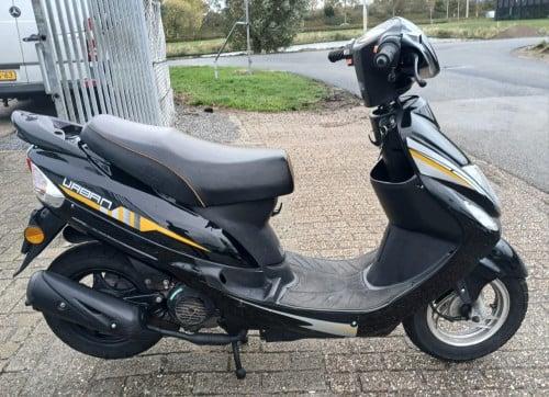 Te koop 2e handse scooter