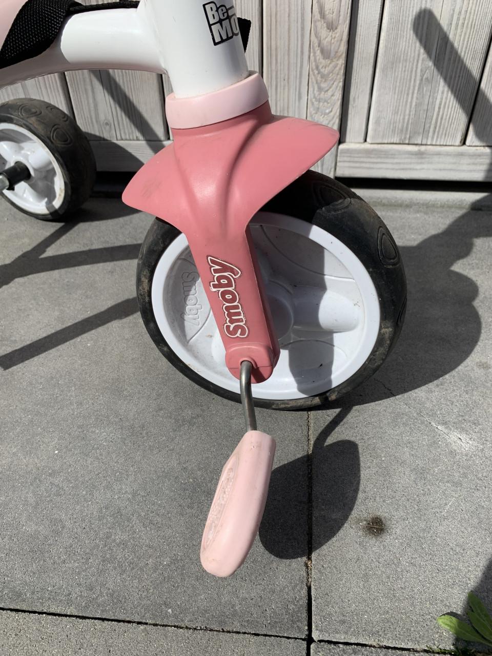 Roze Smoby Be Move driewieler met duwstang