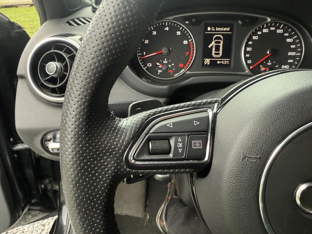 Audi A1 1.4 tfsi 150pk automaat ambition s-line business 3-drs