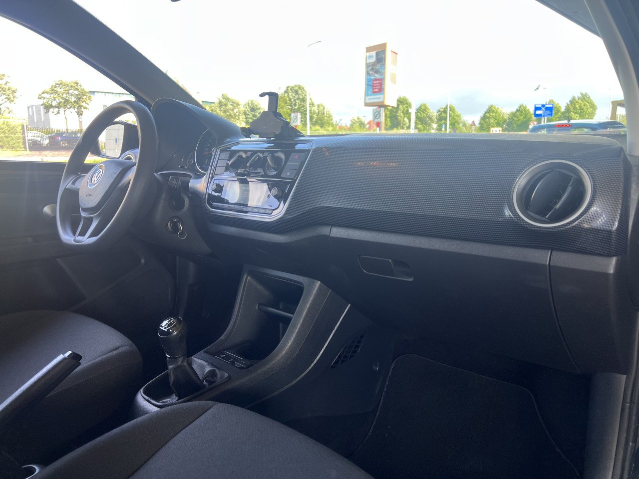 Volkswagen Up! 1.0 60pk BMT 5D 2019 Zwart