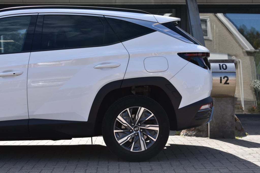 Hyundai Tucson Hybrid 1.6 t-gdi hev camera | stoelverwarming | dealer onder