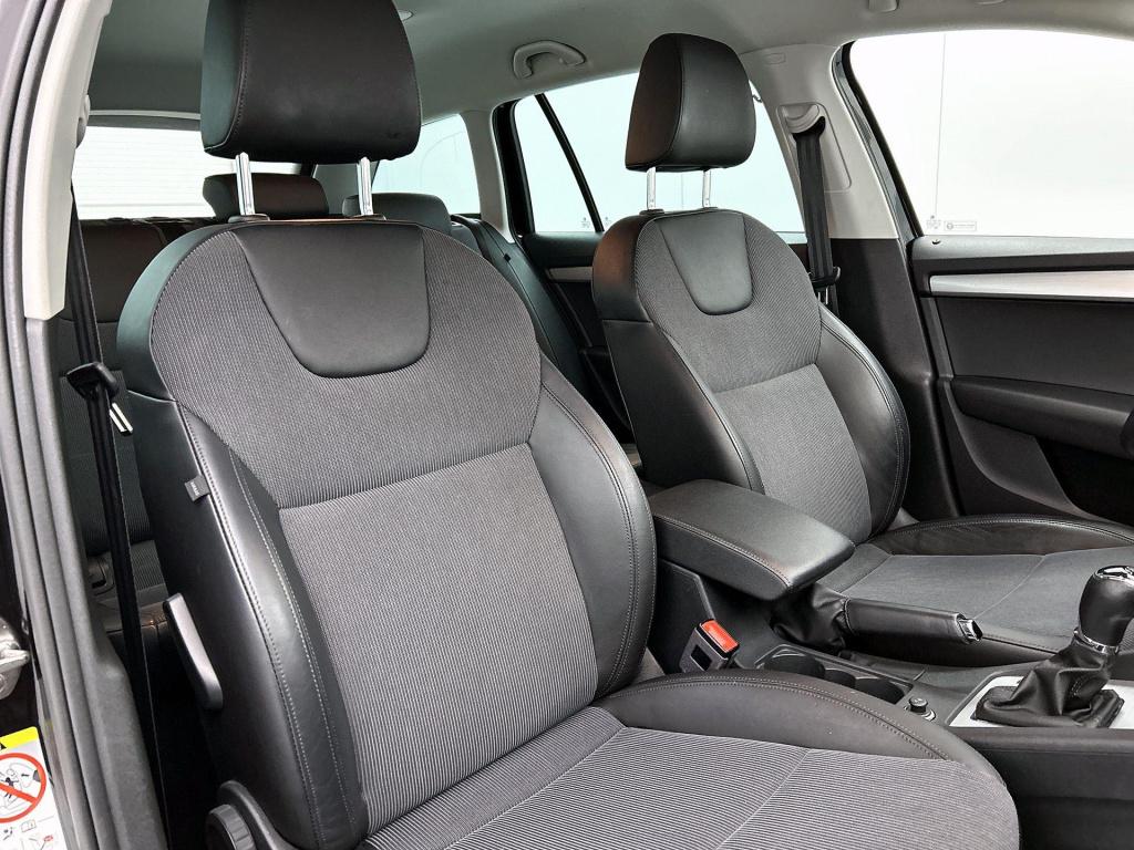 Skoda Octavia combi 1.0 tsi greentech clever edition | automaat | apple car