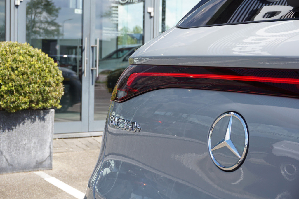 Mercedes-Benz Eqe suv 350 + l amg line 91 kwh mbux 2024 l airmatic l achter