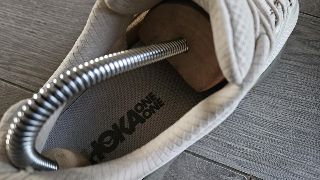 HOKA Mafate Three2 Beige Wandelschoenen Maat 42