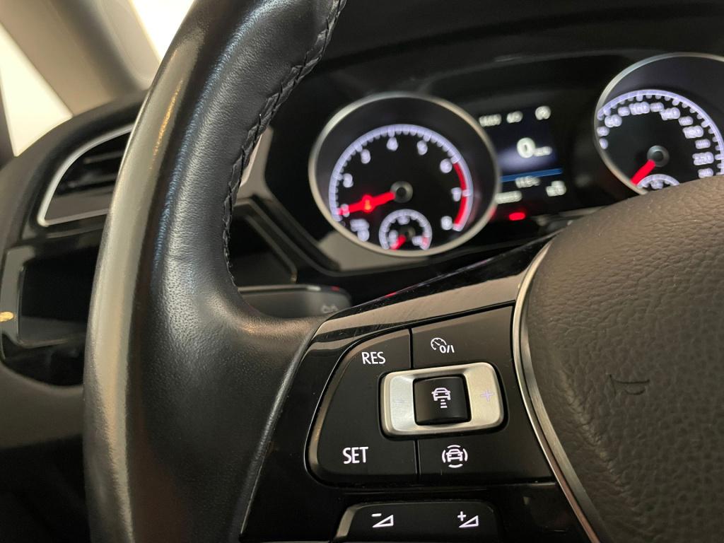 Volkswagen Touran 1.5 tsi highline