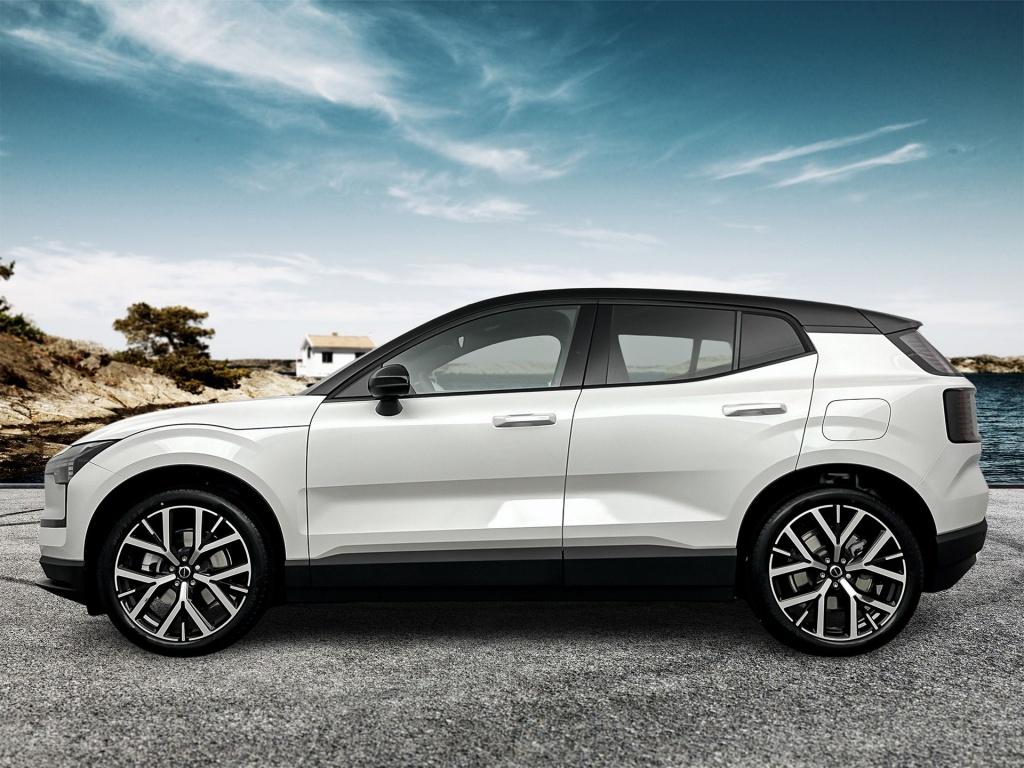 Volvo Ex30 plus europa black edition