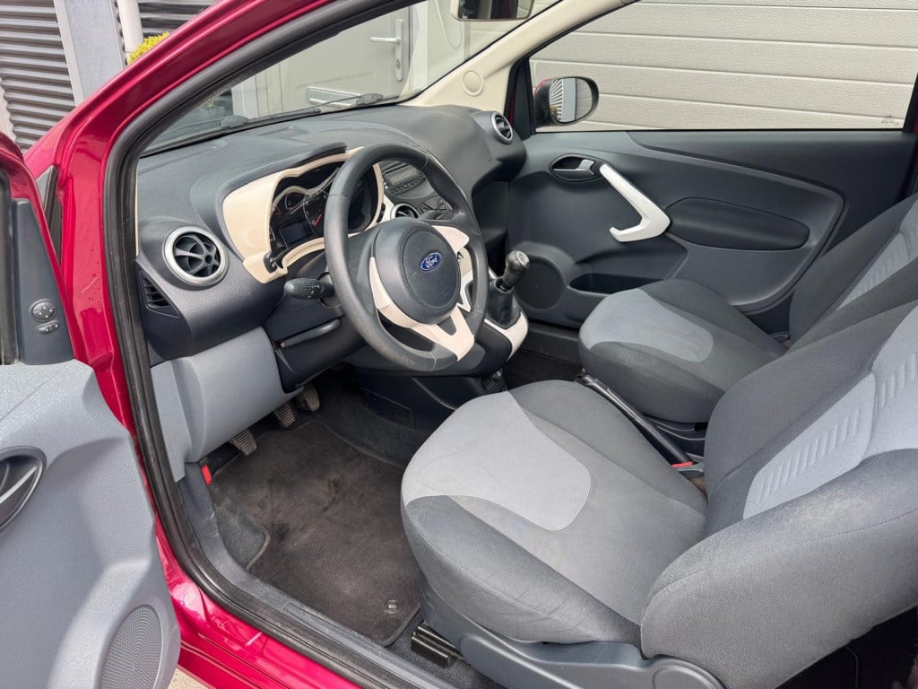 Ford KA 1.2 titanium/110.000 nap/airco/nette auto