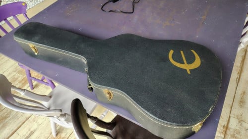 Epiphone gitaar in zeer goede staat met koffer