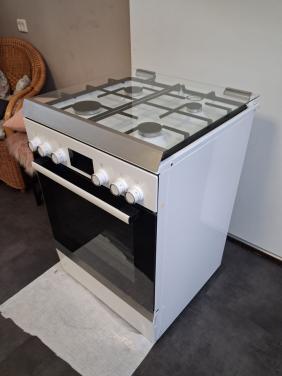 Bosch gasfornuis met hete lucht grill functie