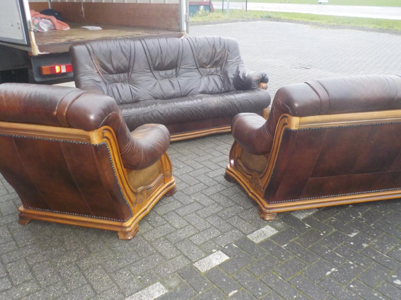 Mooie kwaliteit leren 3 + 2 + 1 zits in goede staat