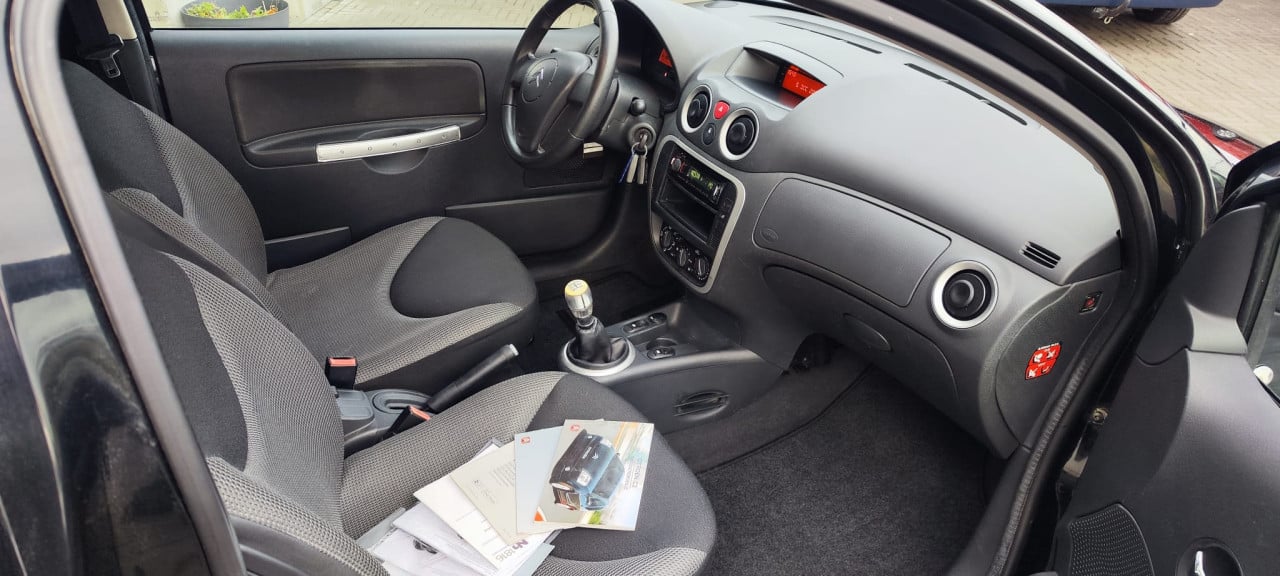 TE KOOP CITROEN C2 1.4i VOL JAAR APK BIJ AFLEVERING