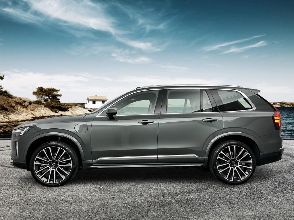 Volvo XC90 ultra bright recharge plug-in hybrid awd