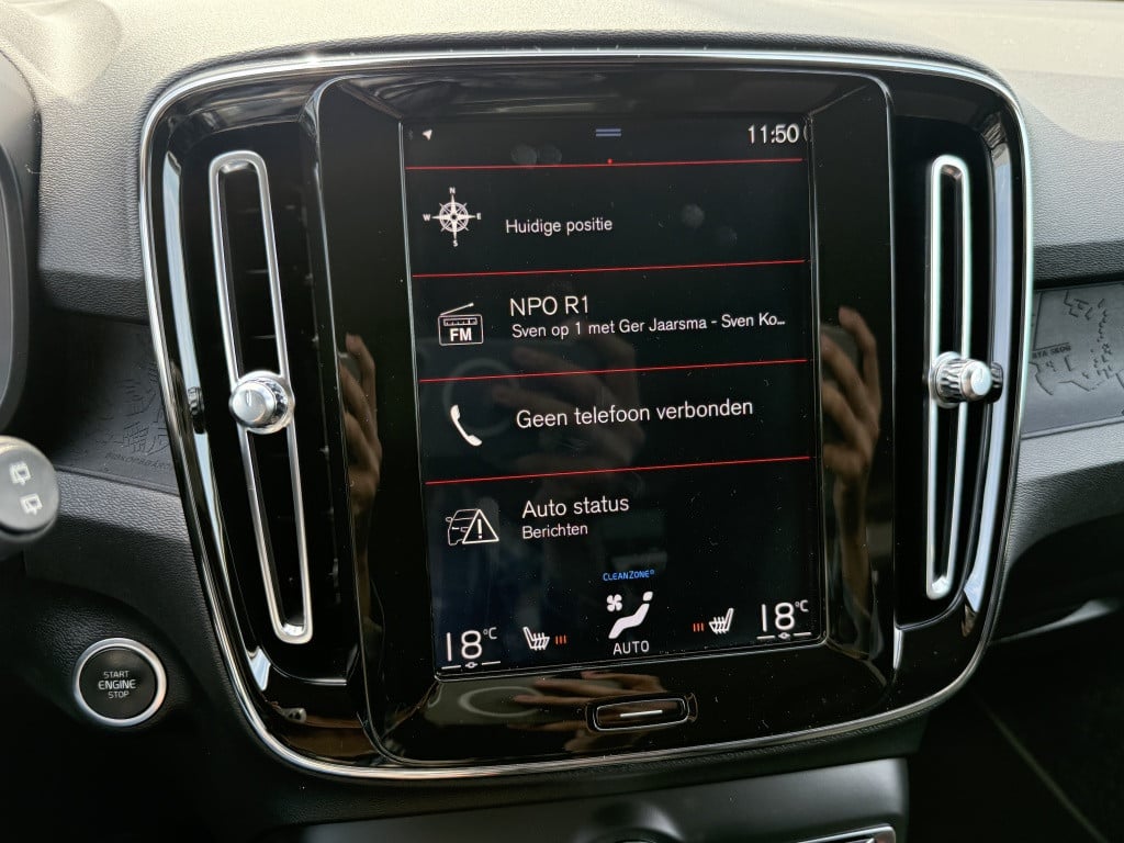 Volvo XC40 t3 160pk momentum | camera| trekhaak| h&k sound| stoelverw| carp