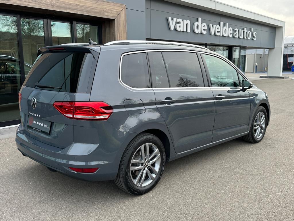 Volkswagen Touran 1.5 tsi 150pk dsg highline 7-persoons | dode hoek | virtu
