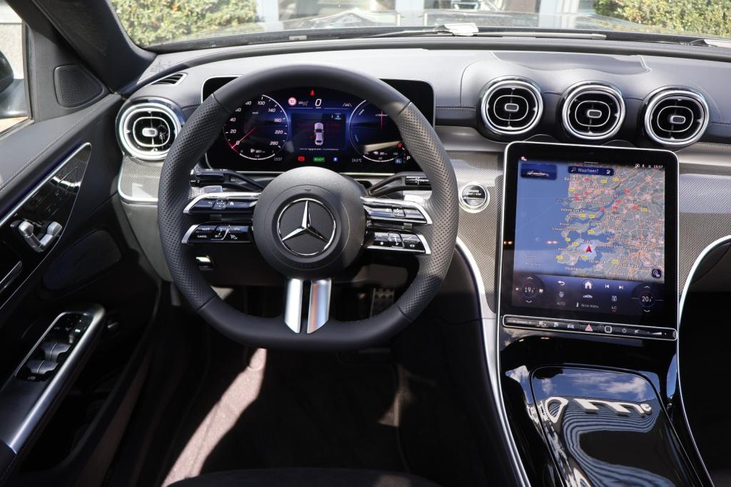 Mercedes-Benz C-Klasse 300 e 140 years edition l amg line l panoramadak l s