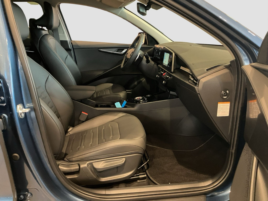 Kia Niro Ev air 64.8 kwh | nieuwe auto | snel rijden! | parkeercamera | nav