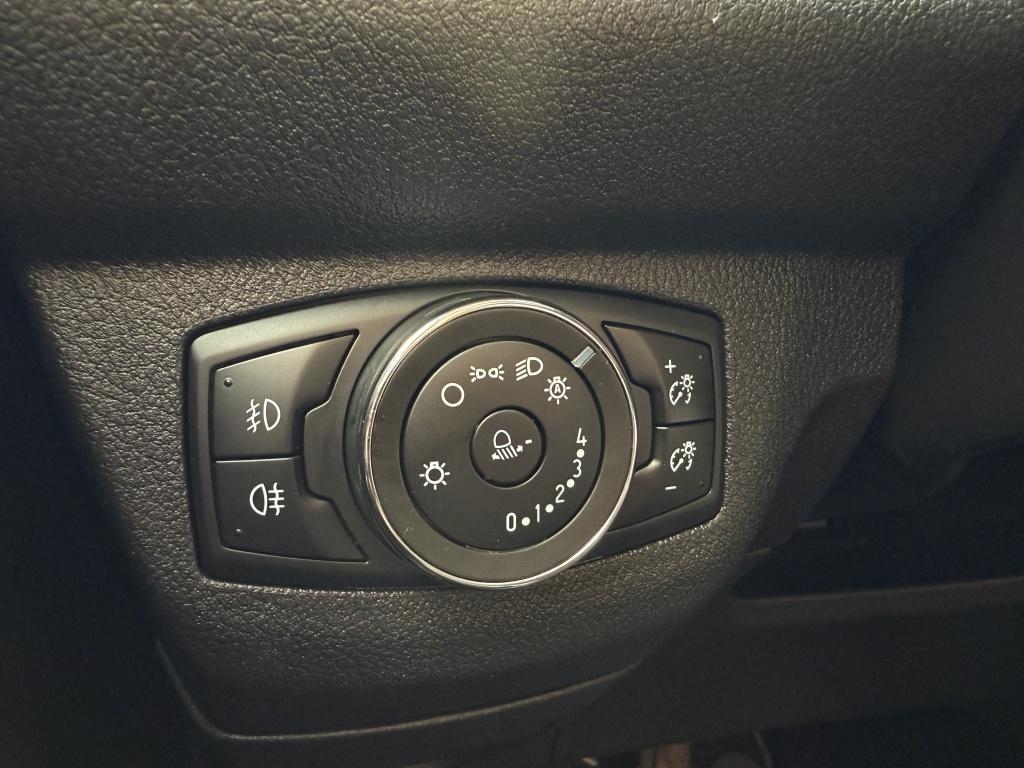 Ford Tourneo Courier 1.0 titanium