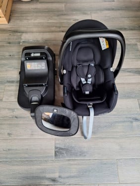 Maxi Cosi Cabriofix i-size met isofix base