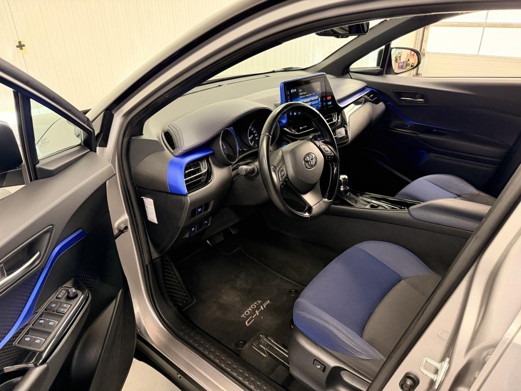 Toyota C-hr 1.8 hybrid bi-tone plus