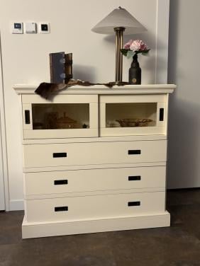 Ladenkastje met veel bergruimte