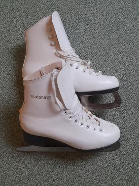 Witte kunstschaatsen