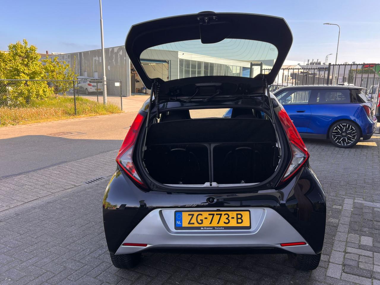 Toyota Aygo 1.0 VVT-i x-play