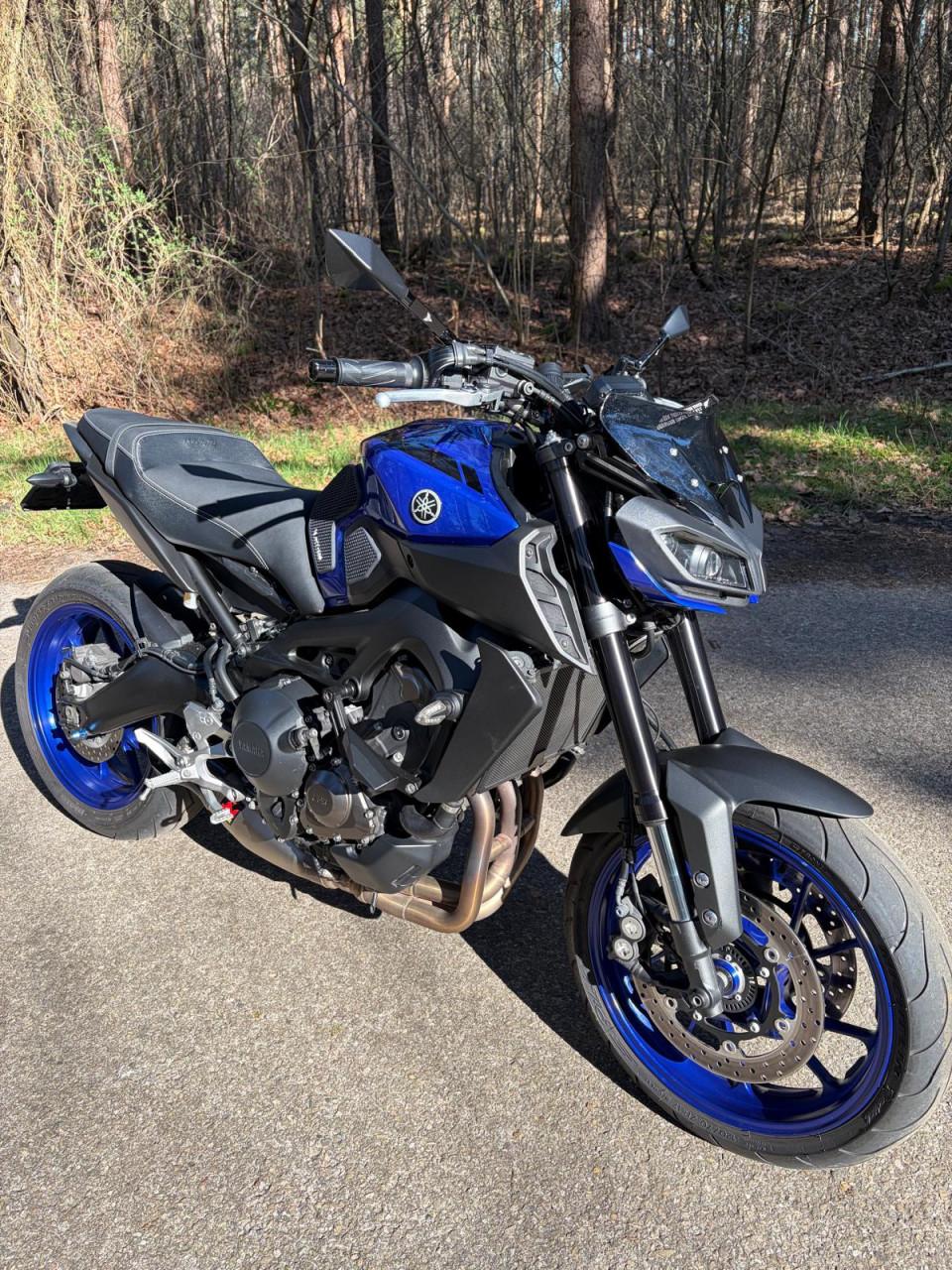 Yamaha MT-09 | Lage KM | Volledige Akrapovic Racing Line