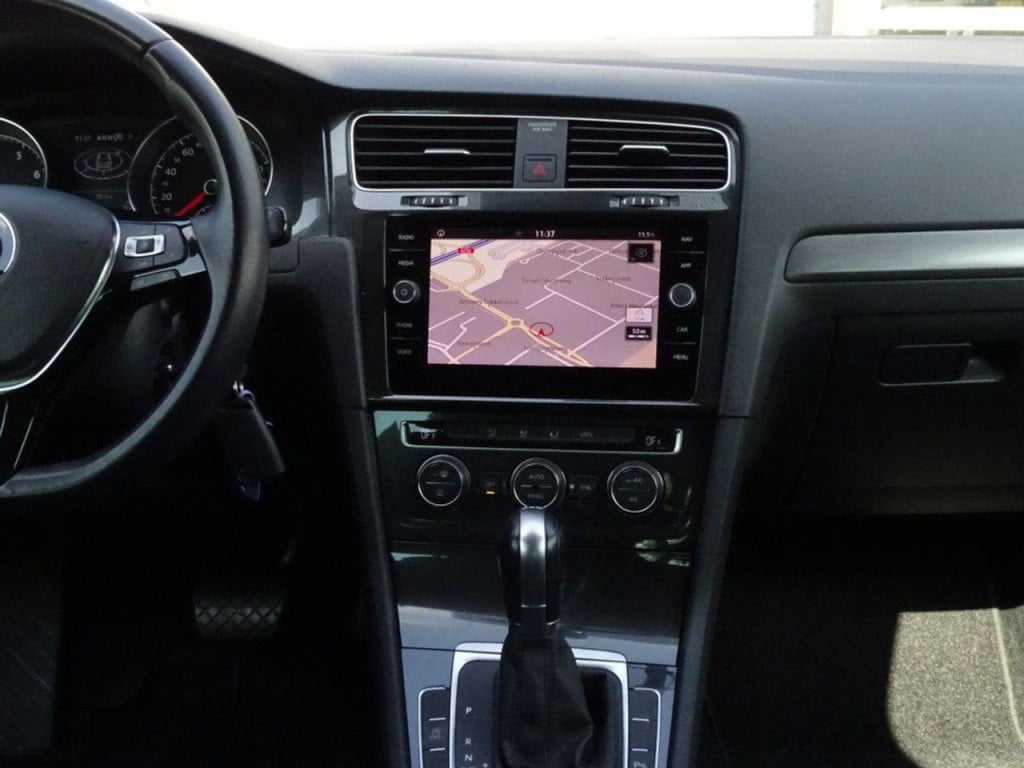 Volkswagen Golf 1.0 tsi comfortline automaat | navi | bluetooth
