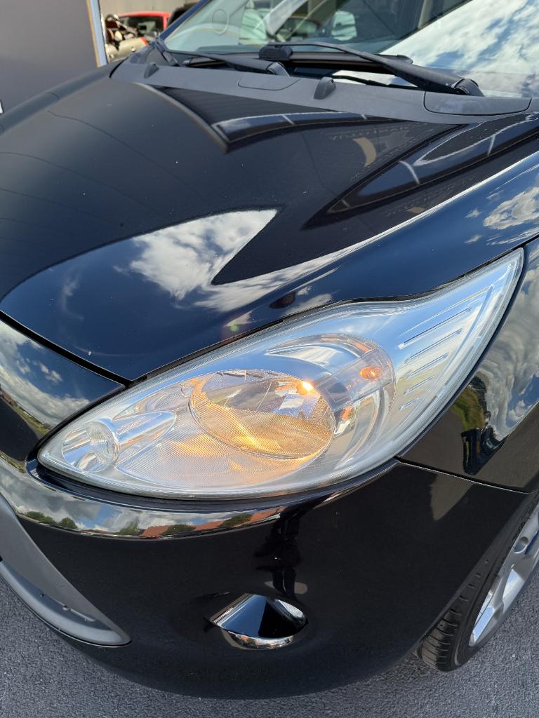 Ford KA 1.2 titanium - airco - nieuwe distributie