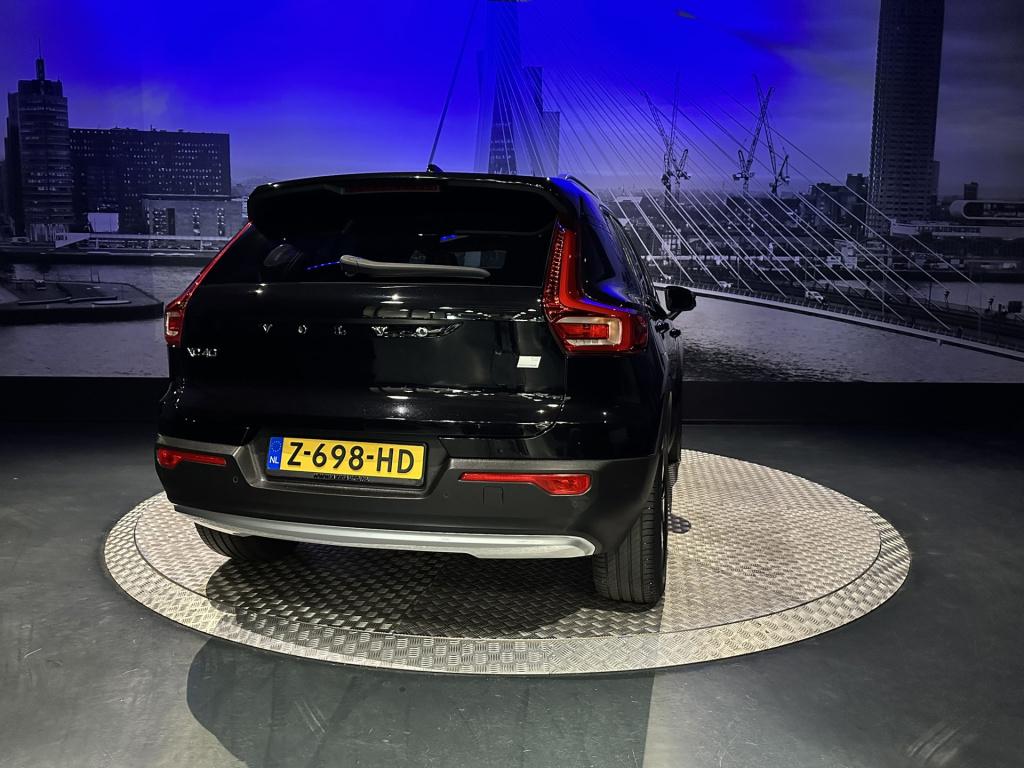 Volvo XC40 1.5 t4 recharge inscription expression *trekhaak*