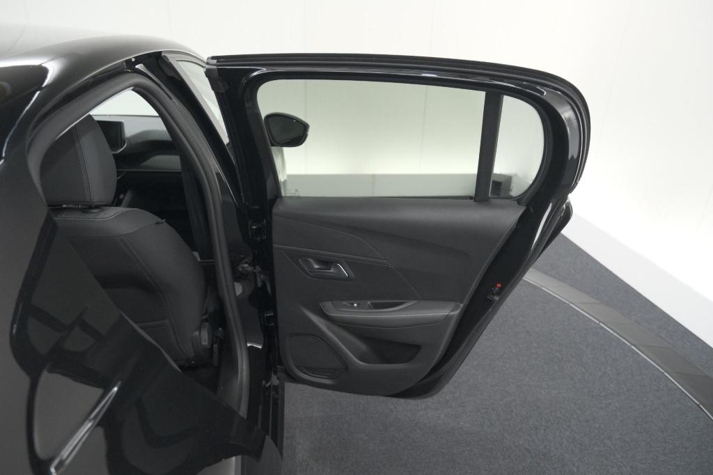 Peugeot 208 puretech 100 allure | apple carplay | parkeersensoren | climate