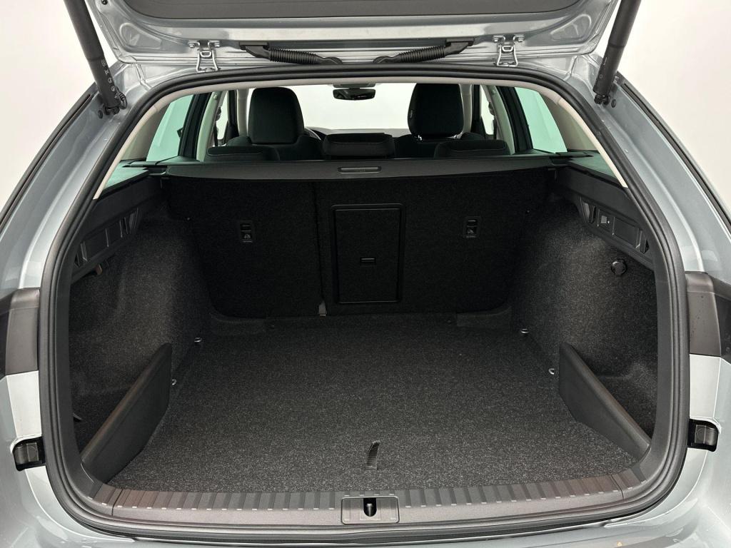 Skoda Onbekend 1.5 tsi mhev sportline business