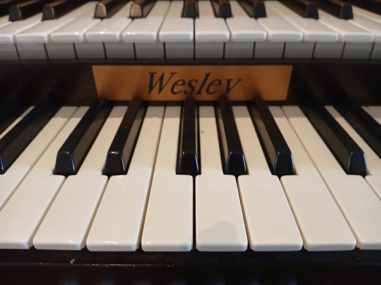 Johannus Wesley Festivo