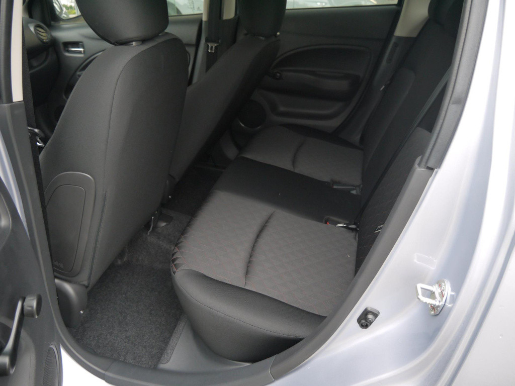 Mitsubishi Space Star 1.2 active