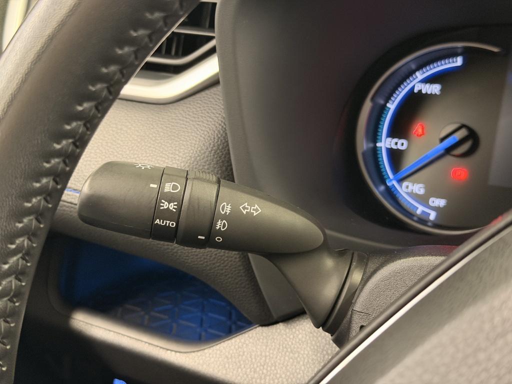 Toyota Rav4 2.5 hybrid awd bi-tone| jbl| achtr.camera| adapt.cruise
