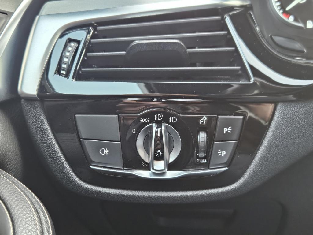 BMW 5 Serie m550i xdrive high executive | head-up | elek. trekhaak