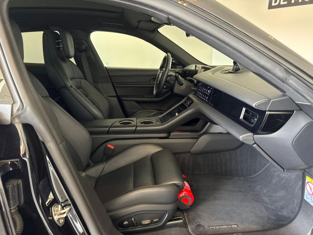 Porsche Taycan cross turismo 4 93 kwh