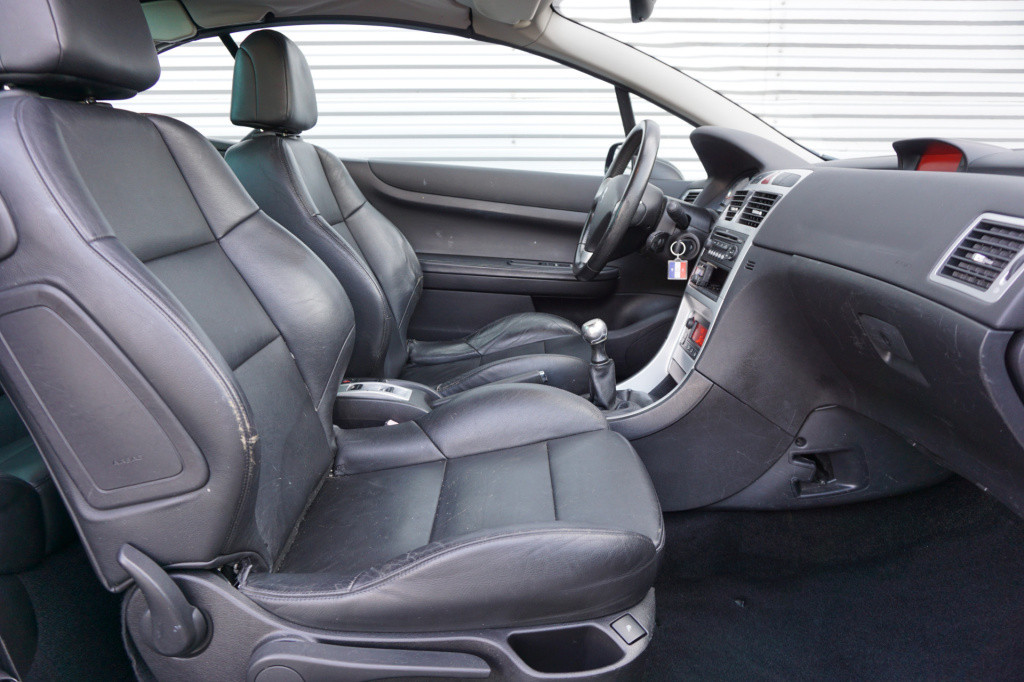 Peugeot 307 cc 2.0-16v climate / cruise controle / leder / nap