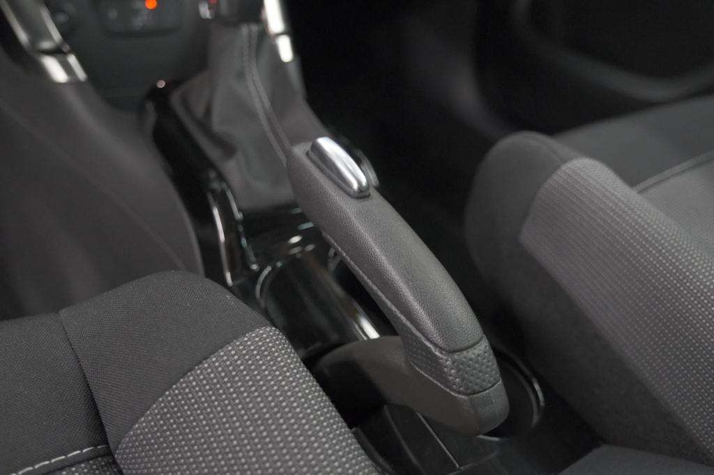 Citroen C3 Aircross puretech 130 eat6 shine pack | camera | apple carplay |