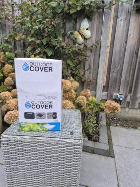 Te koop: tuinmeubel afdekzeil