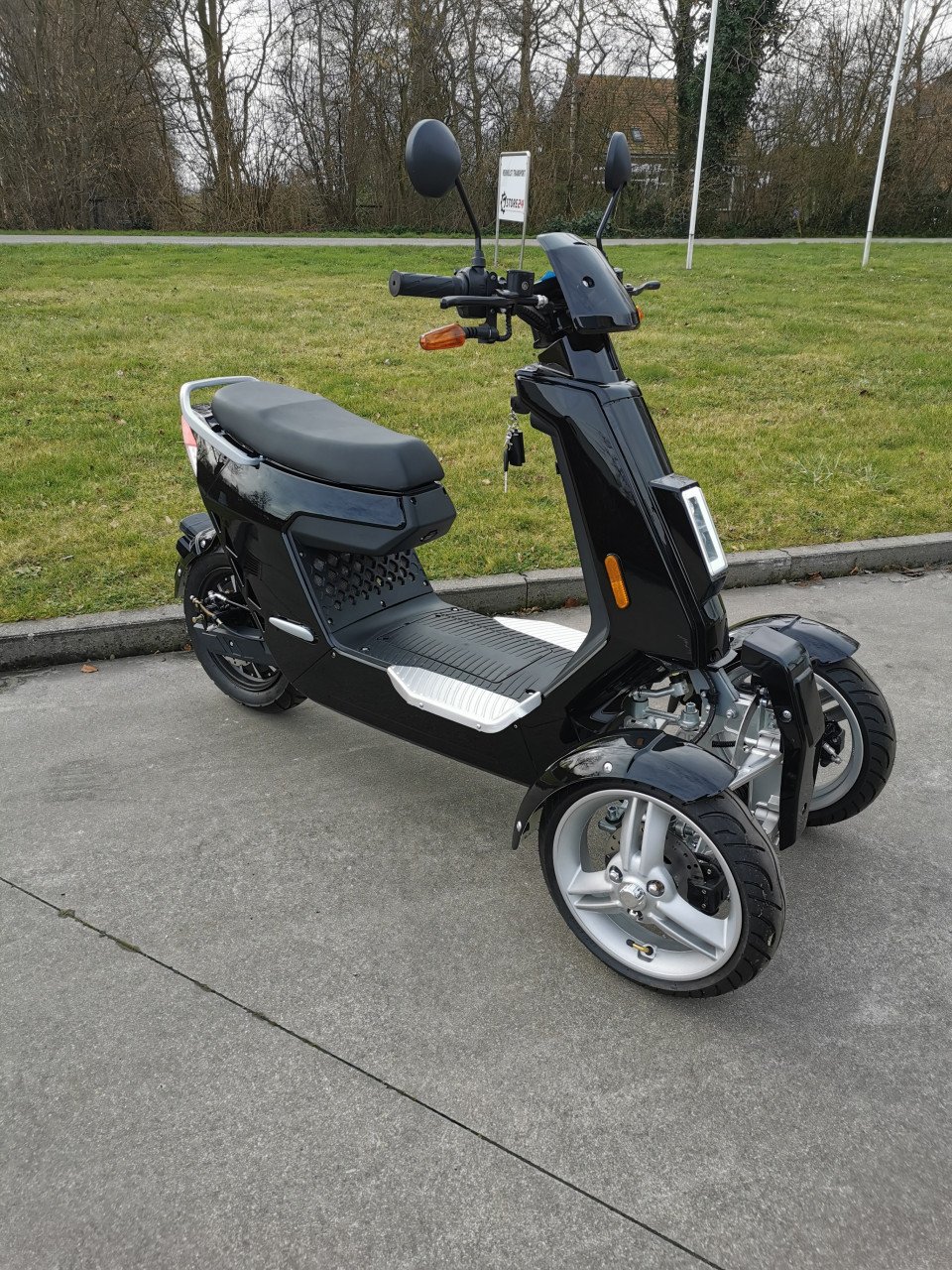 Nieuwe Move V28 scootmobiel - driewieler