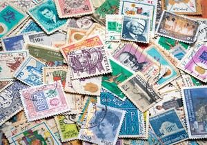 Ik koop postzegels en enveloppen.