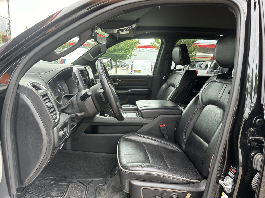Dodge Ram 1500 5.7 v8 4x4 crew cab limited | nl-auto | 1e eigenaar | vol op