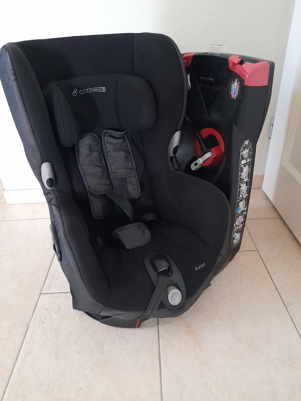Maxi - cosi Axiss (DRAAIBAAR) in goede nette staat !