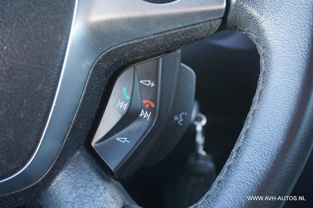 Ford Focus 1.6 ti-vct trend