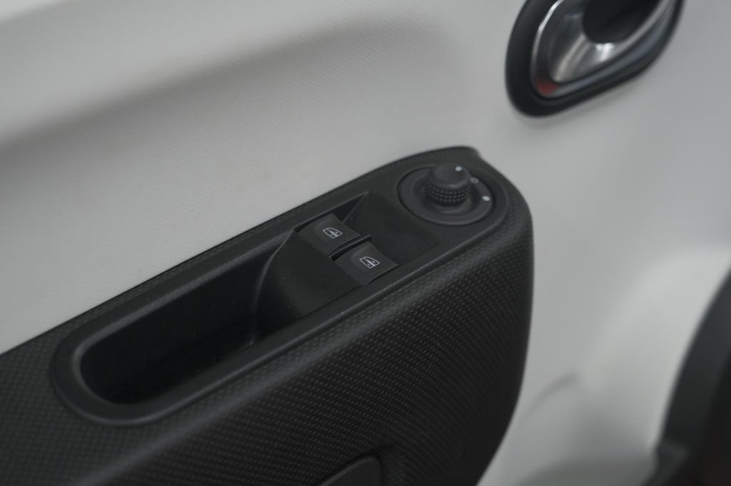 Renault Twingo sce 70 intens | parkeersensoren | cruise control | climate c