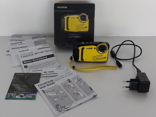 Fujifilm Finepix XP140 geel