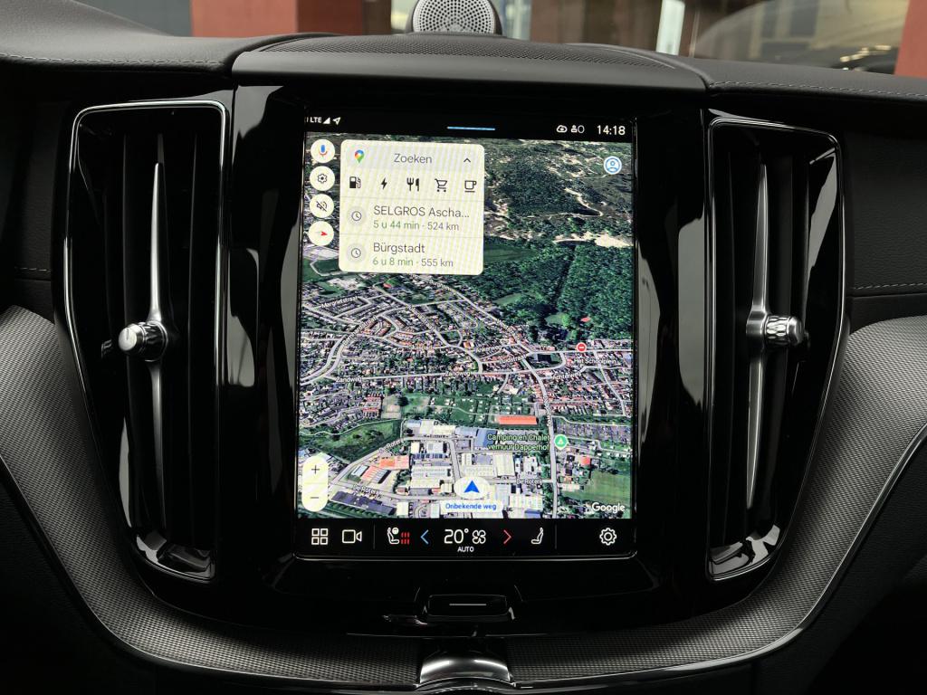 Volvo XC60 2.0 t8 plug-in hybrid awd polestar engineered | bowers&wilkins |