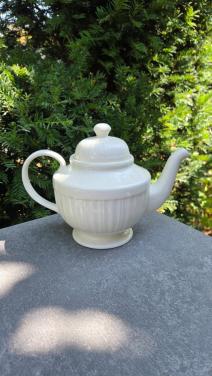 🫖Theepot creme kleurig Queen's Garden.